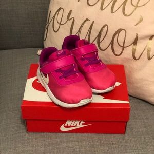 Nike Tanjun Toddler 7 Sneaker